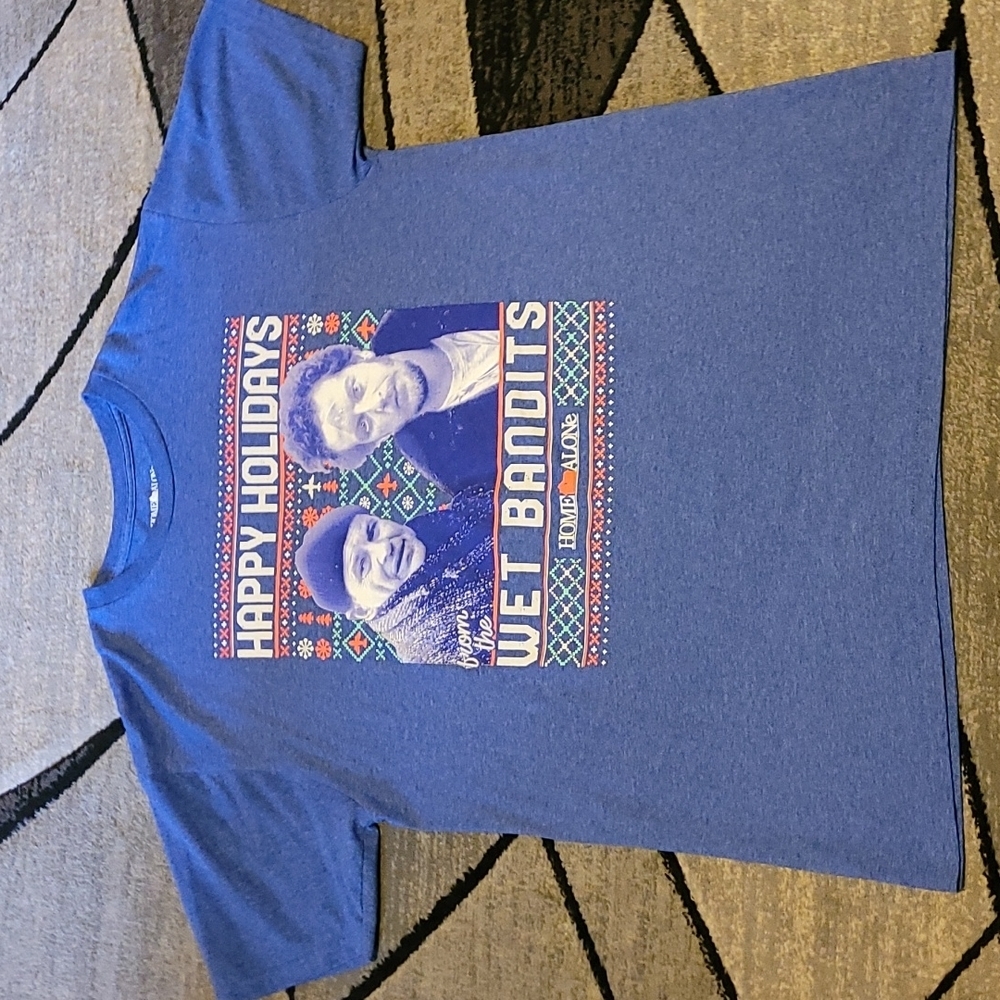 Home 🏡 Alone Wet Bandits Tee-Shirt